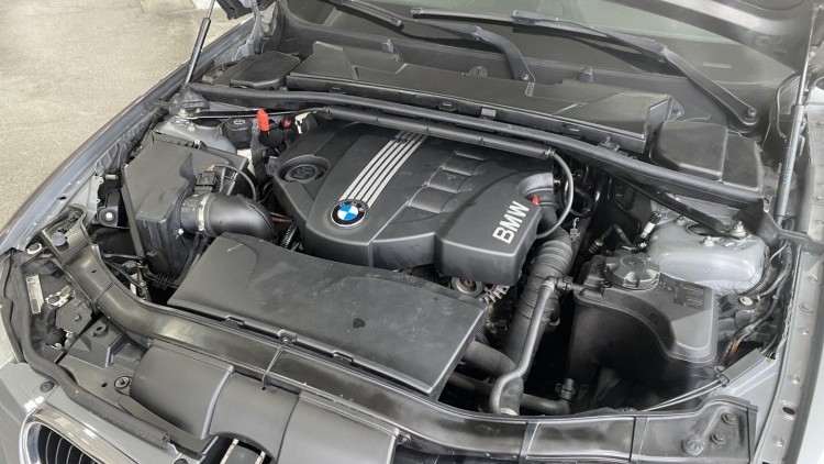 BMW S&eacute;rie 3 - 320 d Touring "Navigation" (177 CV)