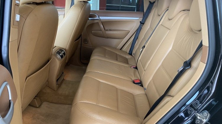Porsche Cayenne 3.2 V6 (1 DONO)
