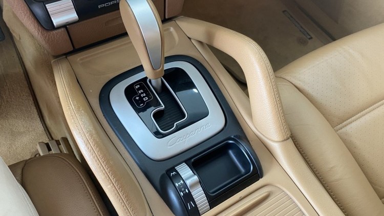 Porsche Cayenne 3.2 V6 (1 DONO)
