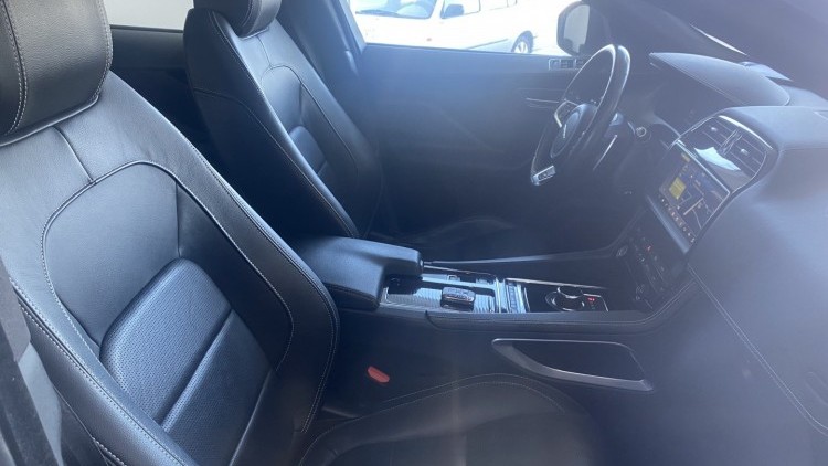 Jaguar F-Type F-PACE 2.0 d "R-Sport"
