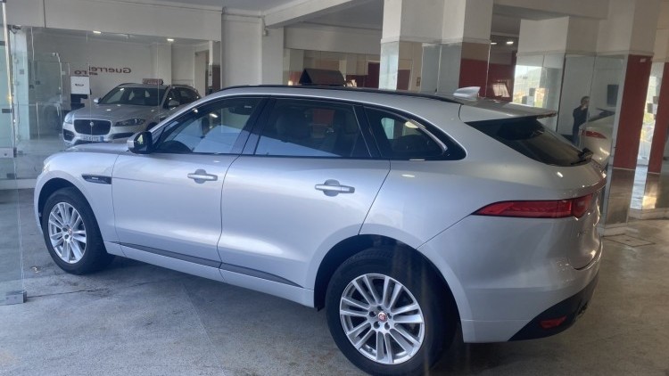 Jaguar F-Type F-PACE 2.0 d "R-Sport"