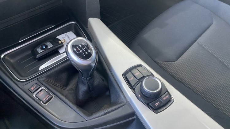 BMW S&eacute;rie 3 - 318 d (117 MIL KMs)