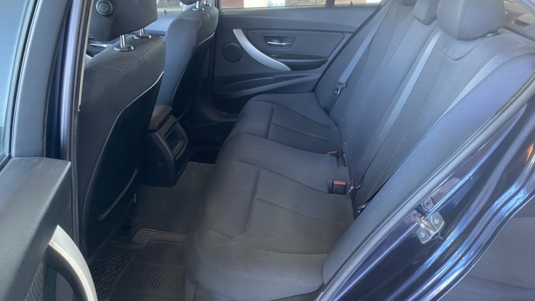 BMW S&eacute;rie 3 - 318 d (117 MIL KMs)