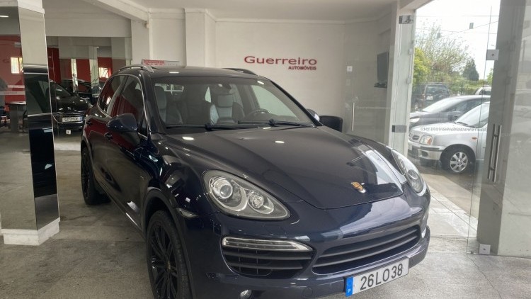 Porsche Cayenne S "Hybrid" (333 cv)