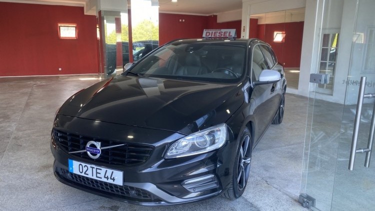 Volvo V60 D6 AWD "R-Design" PHEV