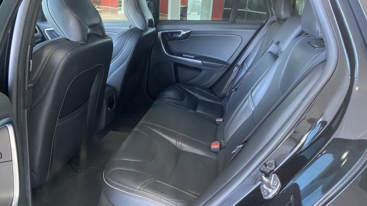 Volvo V60 D6 AWD "R-Design" PHEV