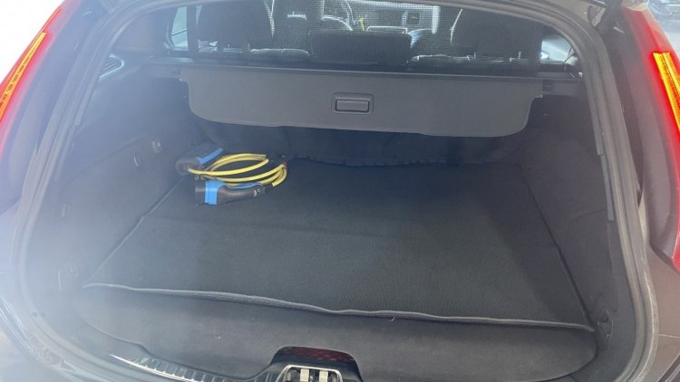 Volvo V60 D6 AWD "R-Design" PHEV