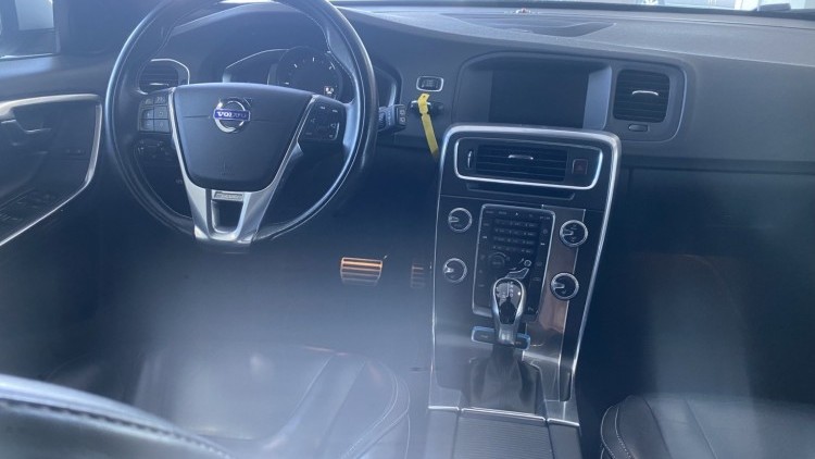 Volvo V60 D6 AWD "R-Design" PHEV