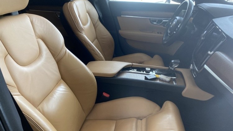 Volvo V90 D4 "Inscription" (132 MIL KMs)