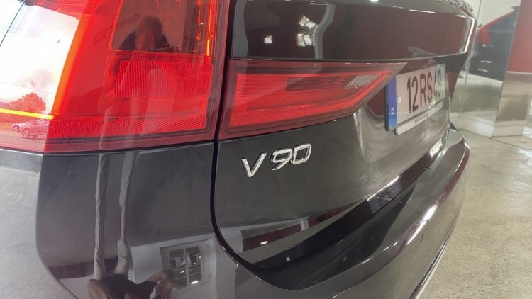 Volvo V90 D4 "Inscription" (132 MIL KMs)