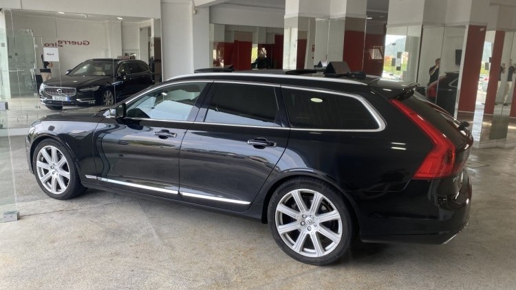 Volvo V90 D4 "Inscription" (132 MIL KMs)