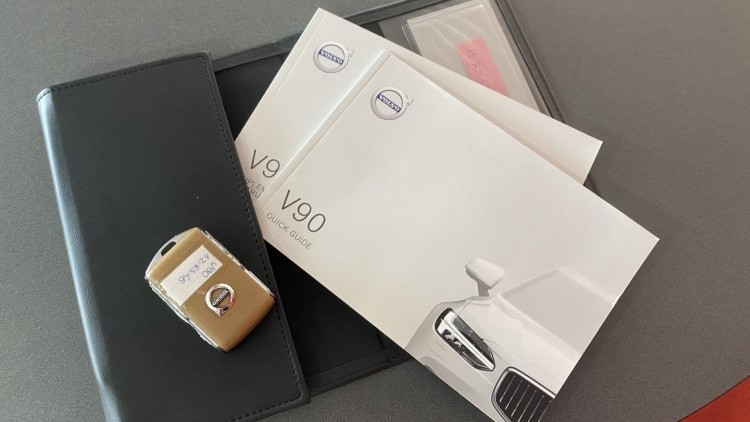 Volvo V90 D4 "Inscription" (132 MIL KMs)