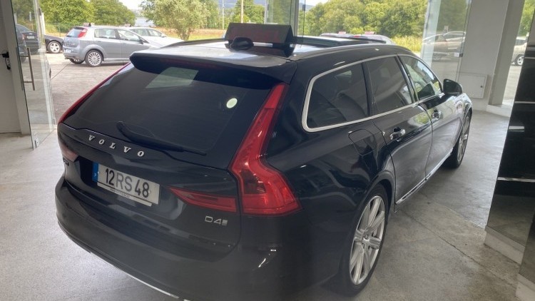 Volvo V90 D4 "Inscription" (132 MIL KMs)