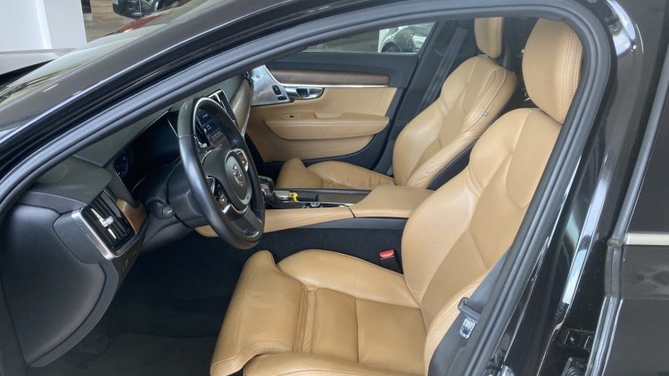 Volvo V90 D4 "Inscription" (132 MIL KMs)