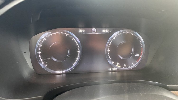 Volvo V90 D4 "Inscription" (132 MIL KMs)
