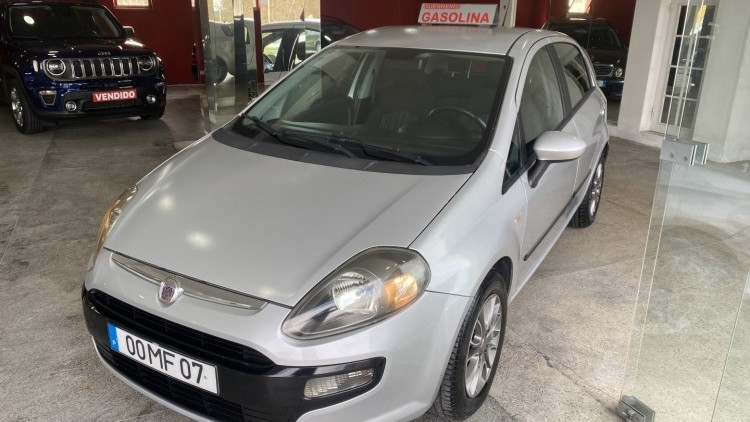 Fiat Punto Evo 1.2 "Tom Tom" (126 MIL KMs)