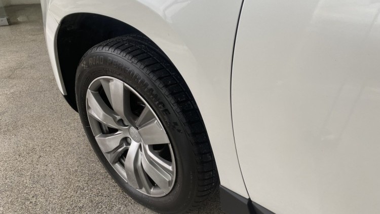 Peugeot 2008 1.2 VTI "Active" (128 MIL KMs)