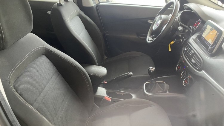 Fiat Tipo 1.3 M-Jet "Lounge" (104 MIL KMs)