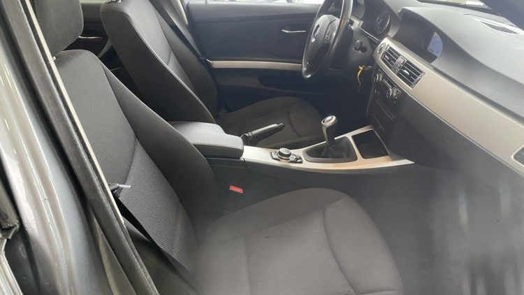 BMW S&eacute;rie 3 - 316 i (156 MIL KMs)