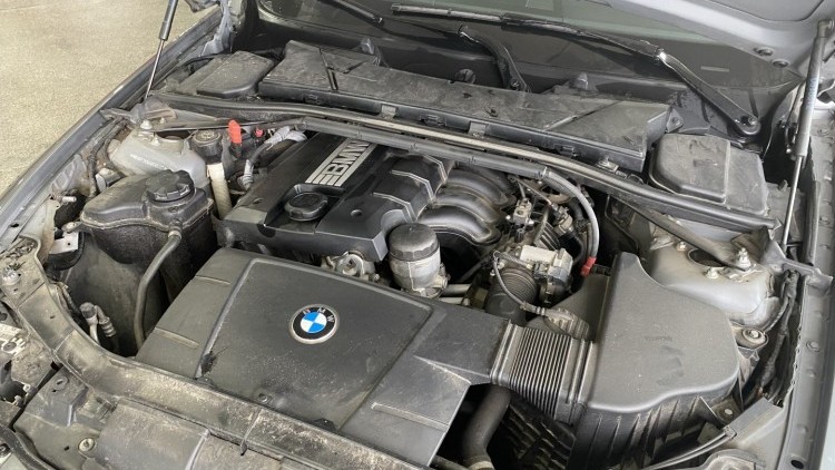 BMW S&eacute;rie 3 - 316 i (156 MIL KMs)