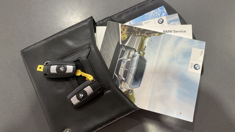 BMW S&eacute;rie 3 - 316 i (156 MIL KMs)