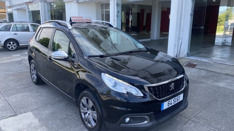 Peugeot 2008 1.2 VTI "Style" (73 MIL KMs)