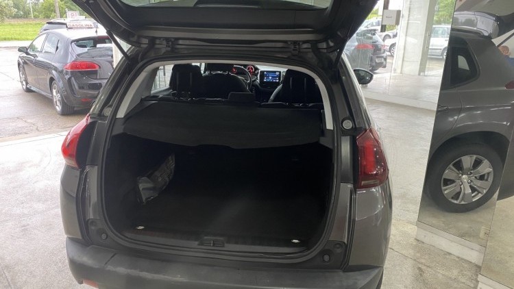 Peugeot 2008 1.2 VTI "Style" (116 MIL KMs)