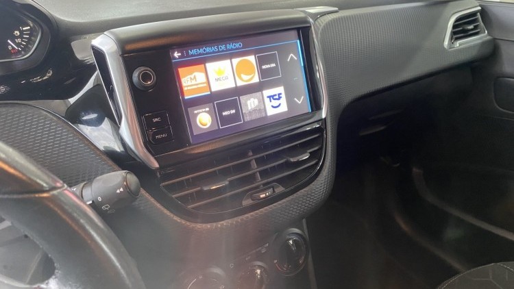 Peugeot 2008 1.2 VTI "Style" (116 MIL KMs)