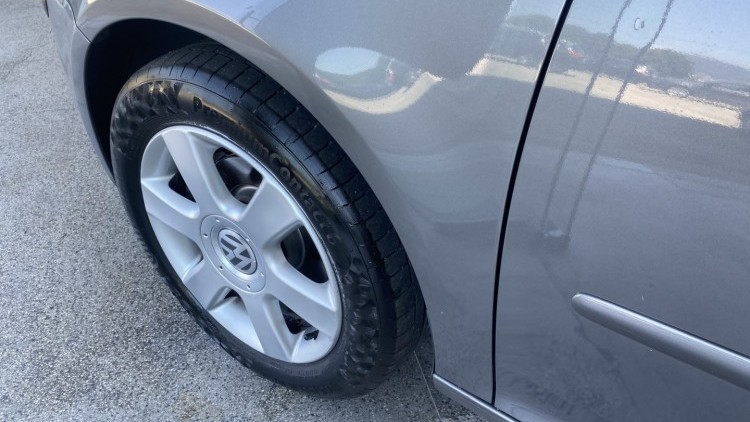 Volkswagen Golf 1.4 16v (122 MIL KMs)