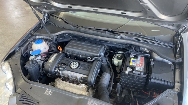 Volkswagen Golf 1.4 16v (122 MIL KMs)