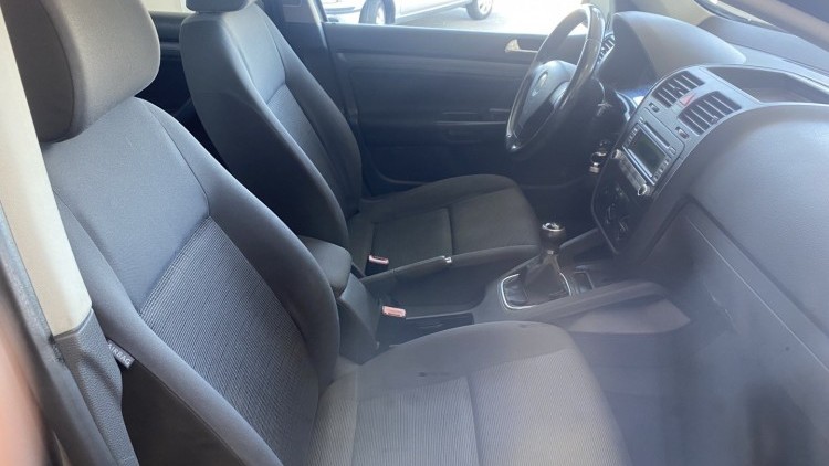 Volkswagen Golf 1.4 16v (122 MIL KMs)