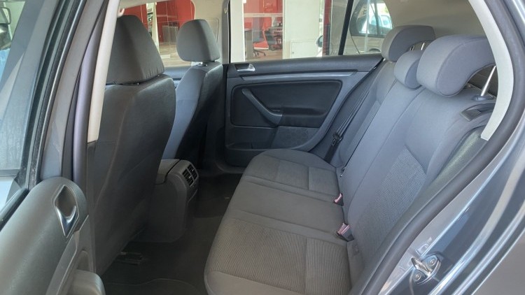 Volkswagen Golf 1.4 16v (122 MIL KMs)
