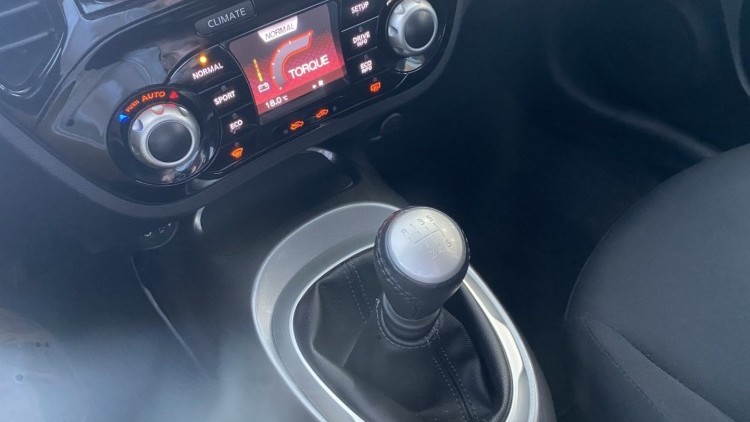 Nissan Juke 1.2 "N-Connecta" (80 MIL KMs)