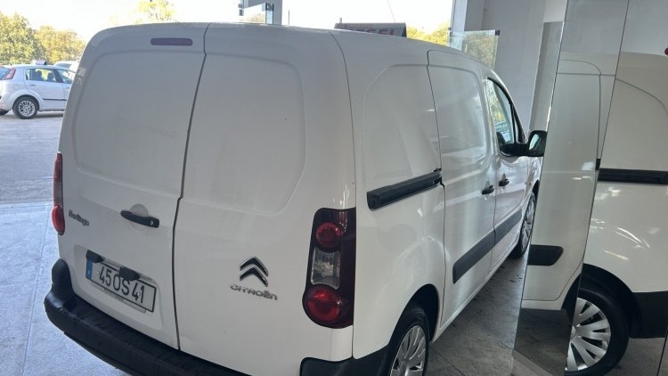 Citro&euml;n Berlingo 1.6 HDI Van (3 Lugares) -Caixa T&eacute;rmica-