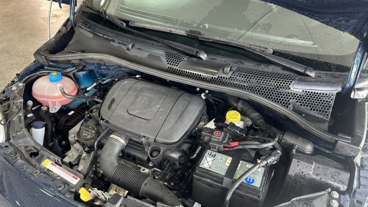Fiat 500 1.0 Hybrid "Dolce vita" (83 MIL KMs)
