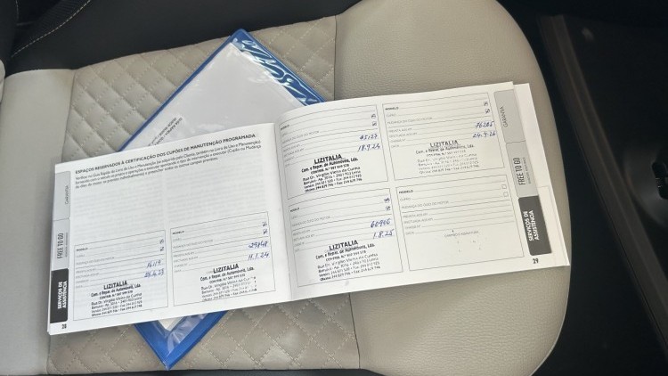 Fiat 500 1.0 Hybrid "Dolce vita" (83 MIL KMs)