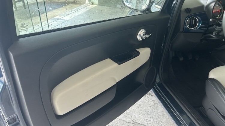 Fiat 500 1.0 Hybrid "Dolce vita" (83 MIL KMs)